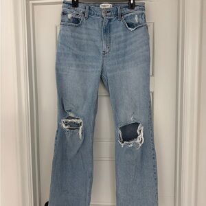 Abercrombie & Fitch 90s Relaxed High Rise Light Blue Distressed Women Jeans